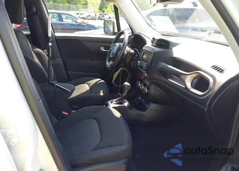 2017 Jeep Renegade Latitude 4X4 из США, поврежденный, VIN ZACCJBBB5HPF11388